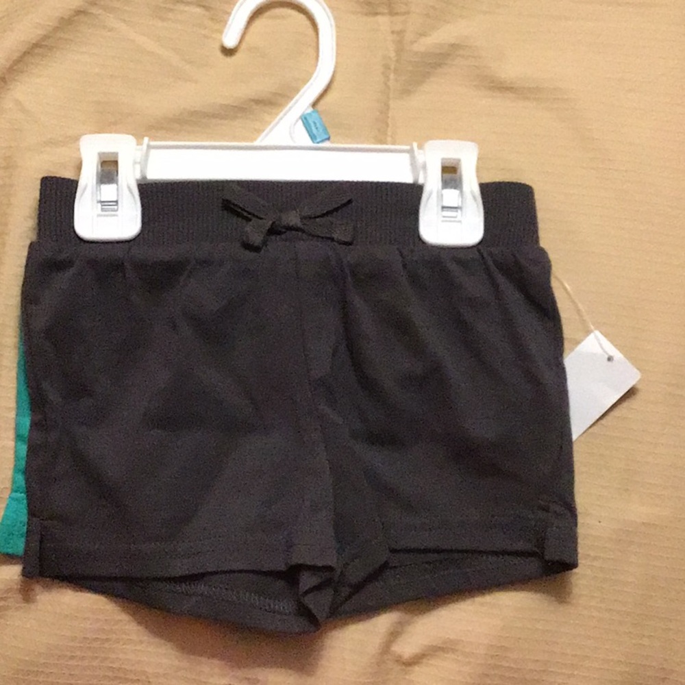 Set of girl shorts